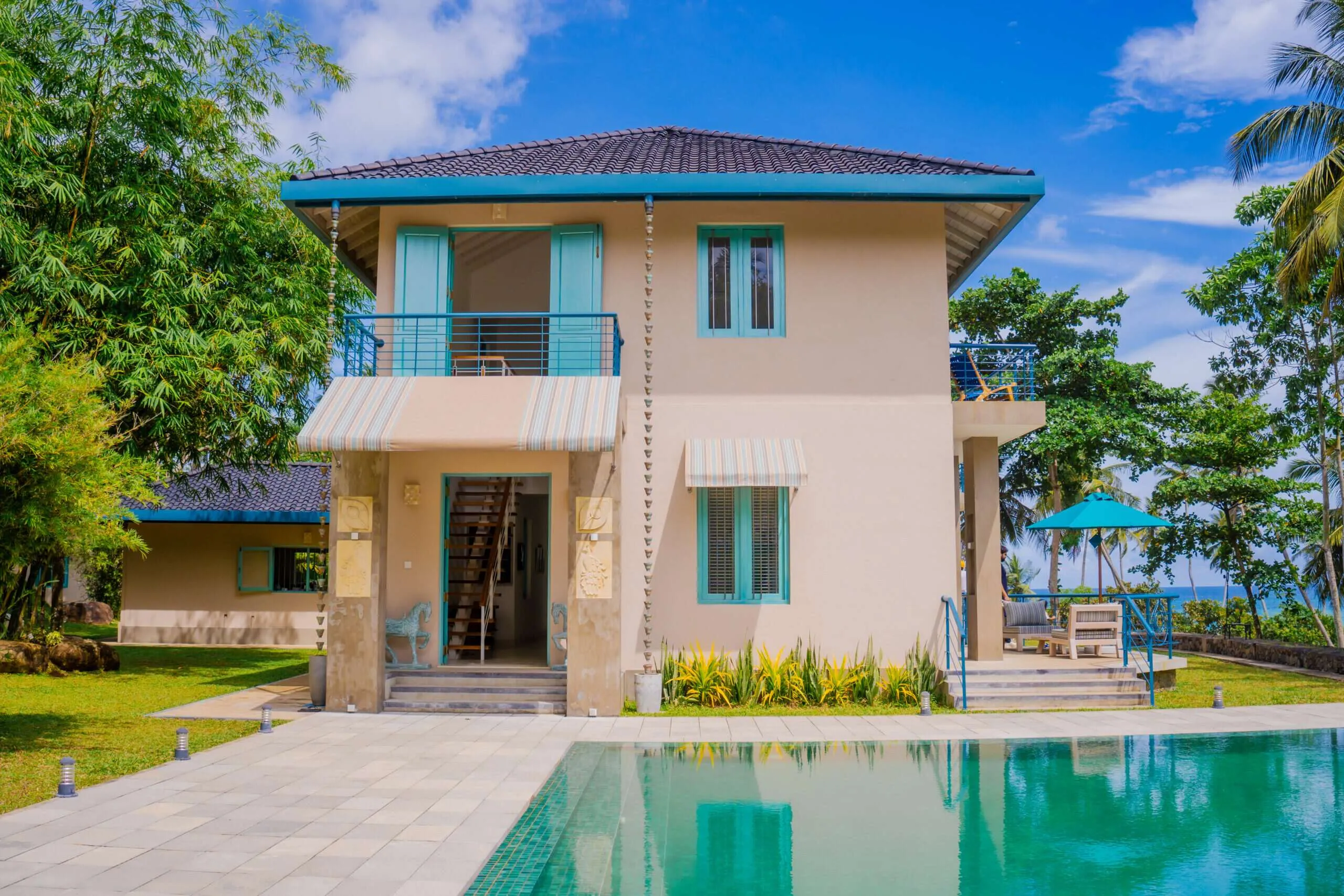 Monara Holdings Tangalle – Awnings, Sun Umbrellas and Upholstery